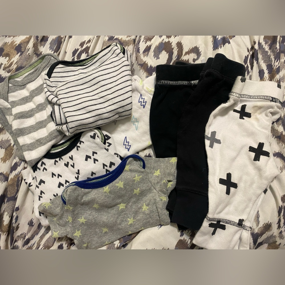 Cat & Jack Gray and Black Boxer Briefs Matching Set
